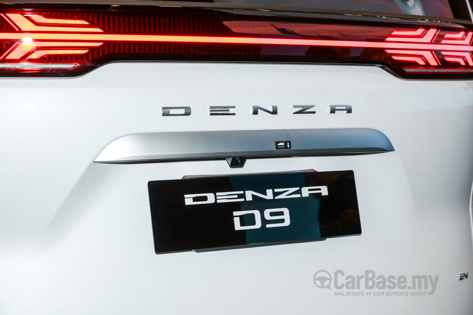 Denza D9 Mk1 (2025) Exterior