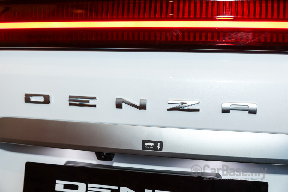 Denza D9 Mk1 (2025) Exterior