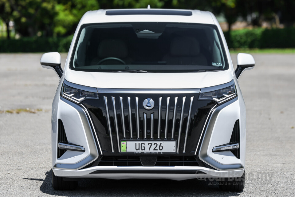 Denza D9 Mk1 (2025) Exterior
