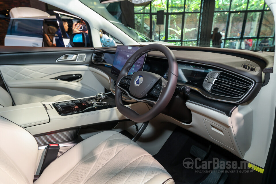 Denza D9 Mk1 (2025) Interior