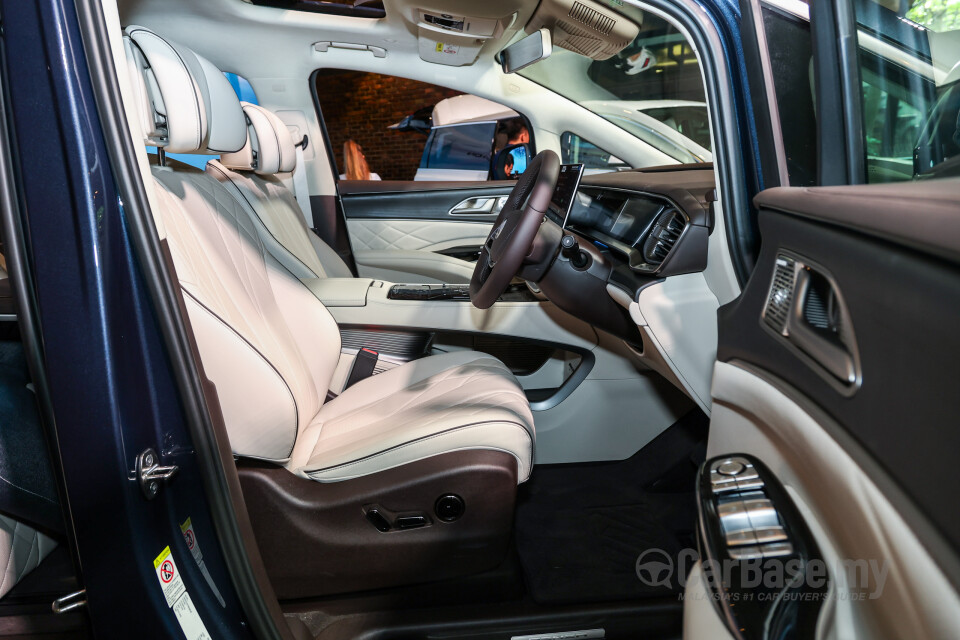 Denza D9 Mk1 (2025) Interior