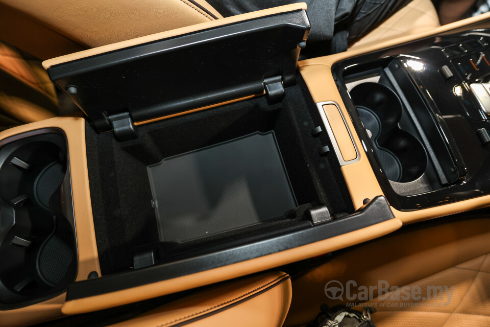 Denza D9 Mk1 (2025) Interior