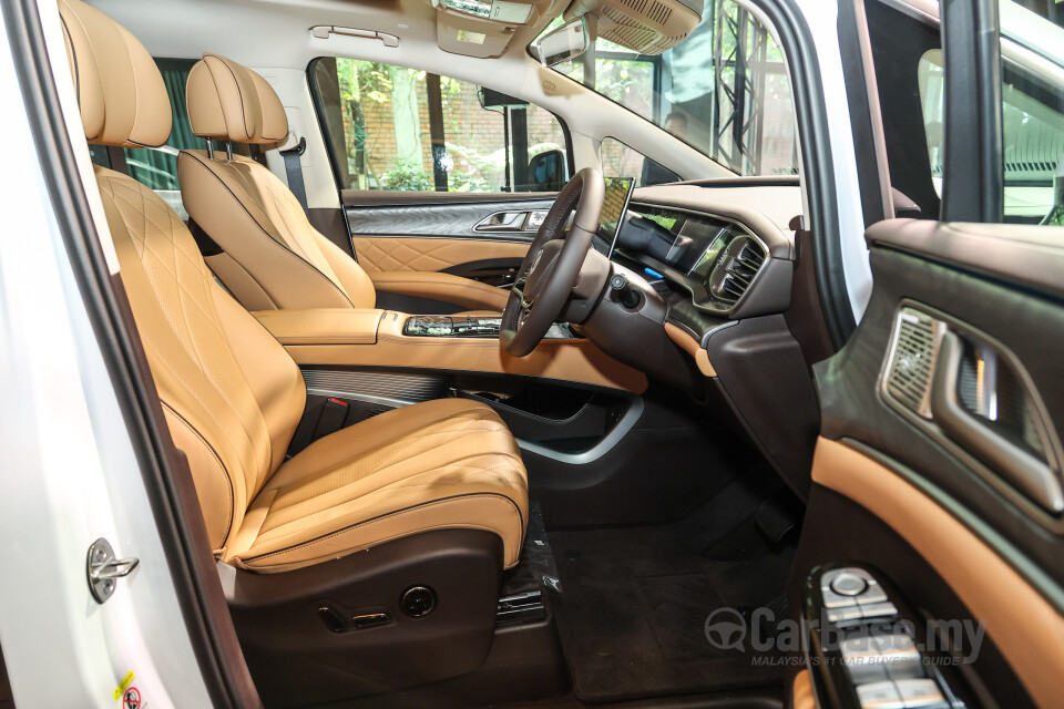 Denza D9 Mk1 (2025) Interior