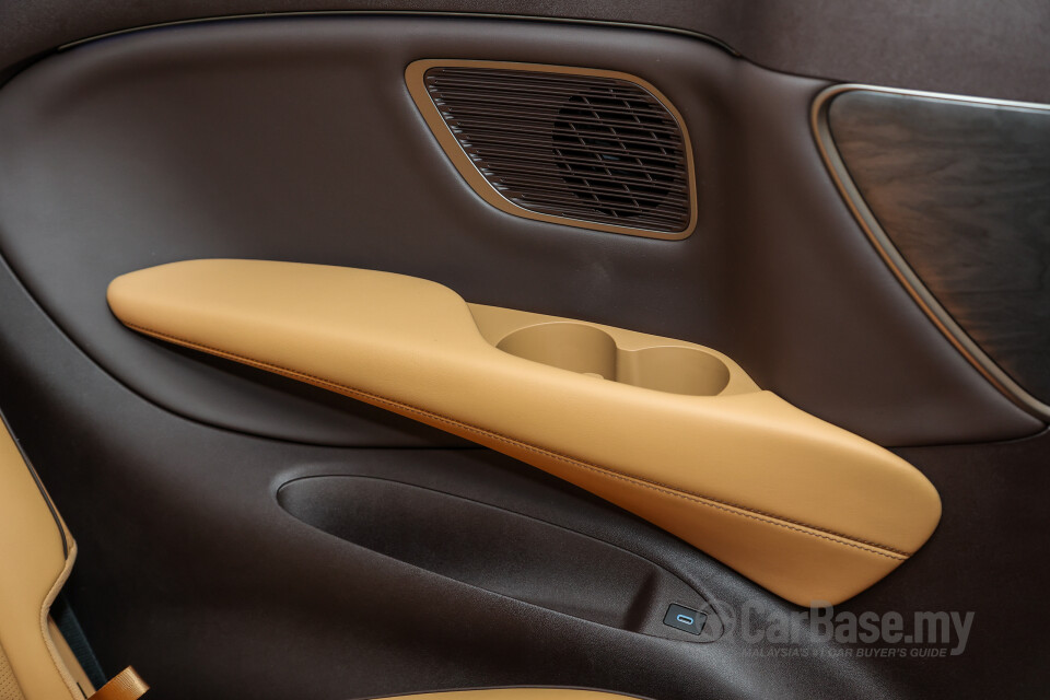 Denza D9 Mk1 (2025) Interior