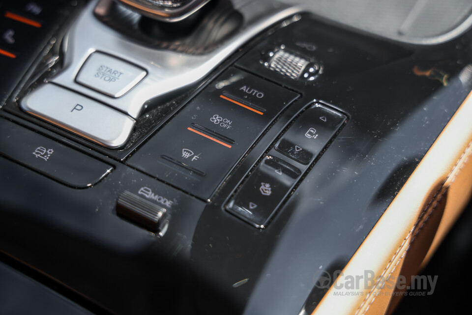 Denza D9 Mk1 (2025) Interior