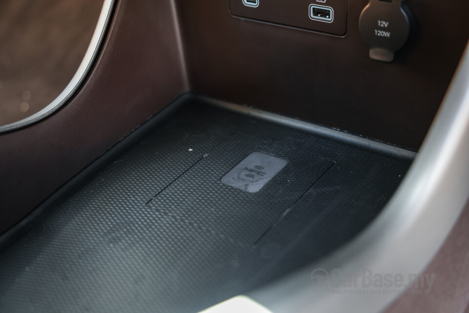Denza D9 Mk1 (2025) Interior