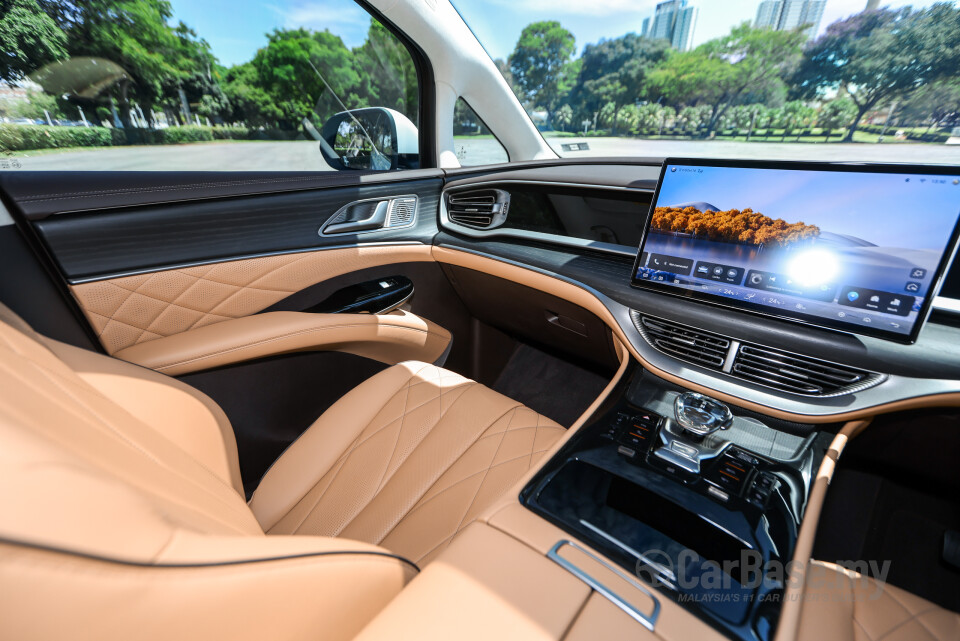 Denza D9 Mk1 (2025) Interior
