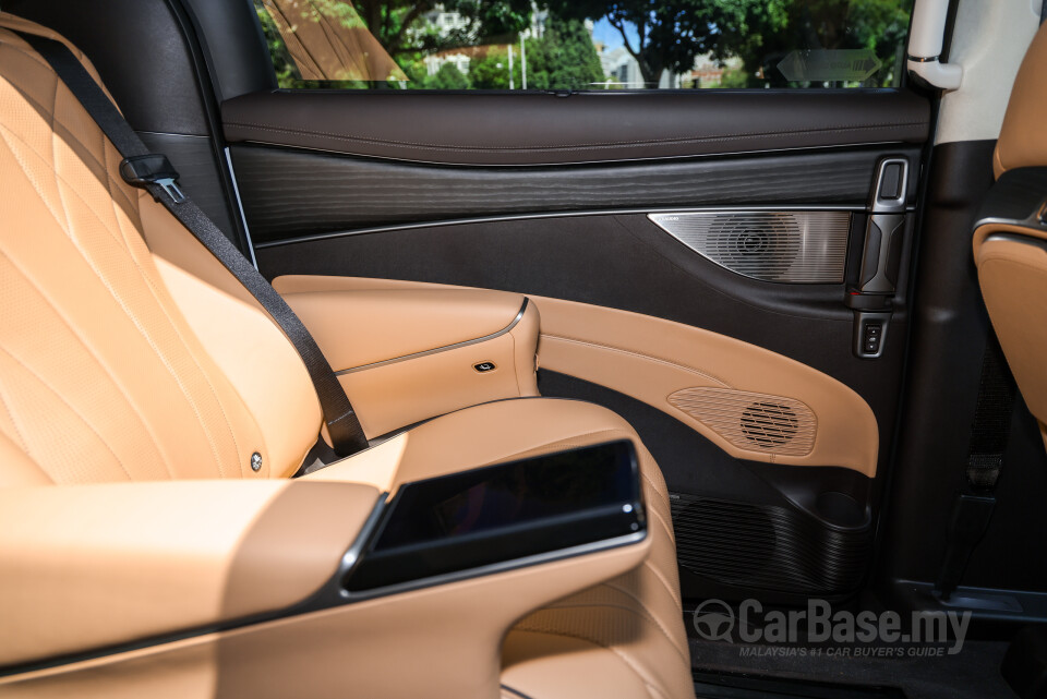 Denza D9 Mk1 (2025) Interior