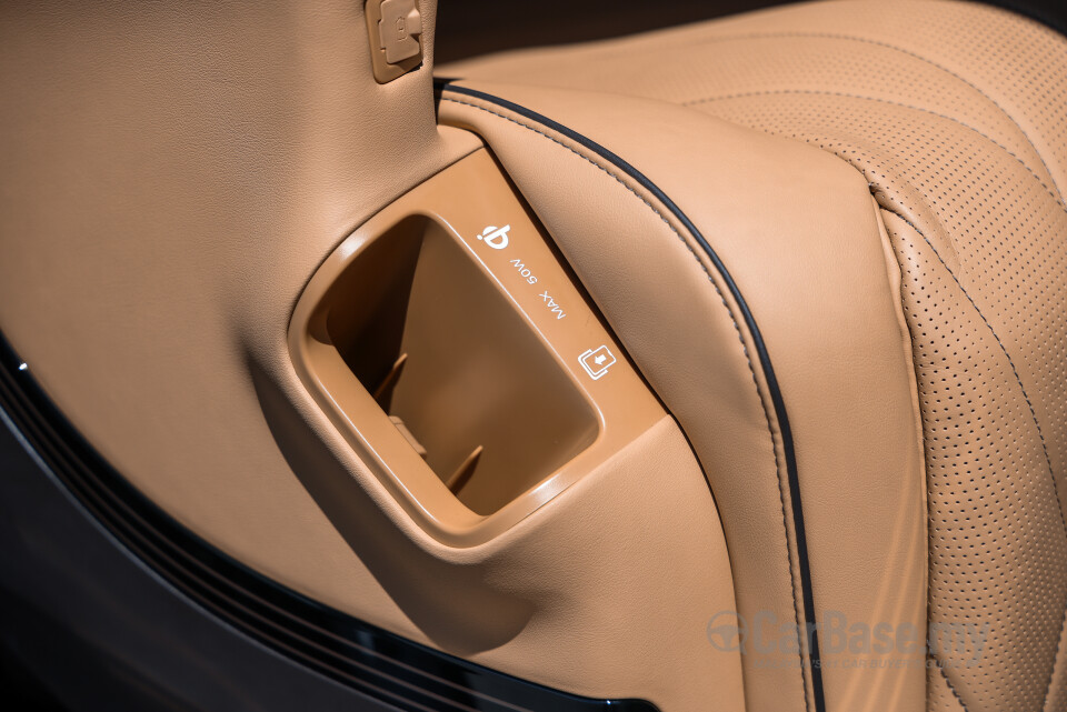 Denza D9 Mk1 (2025) Interior