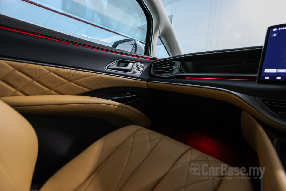 Denza D9 Mk1 (2025) Interior