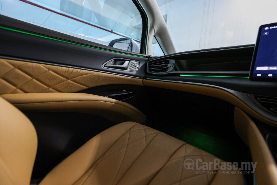 Denza D9 Mk1 (2025) Interior