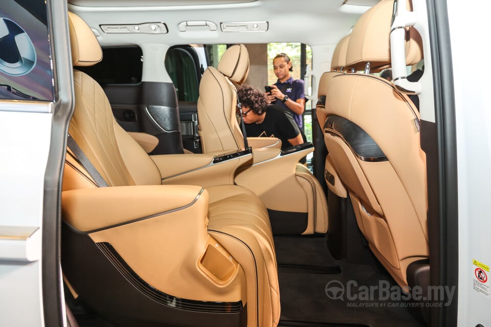 Denza D9 Mk1 (2025) Interior