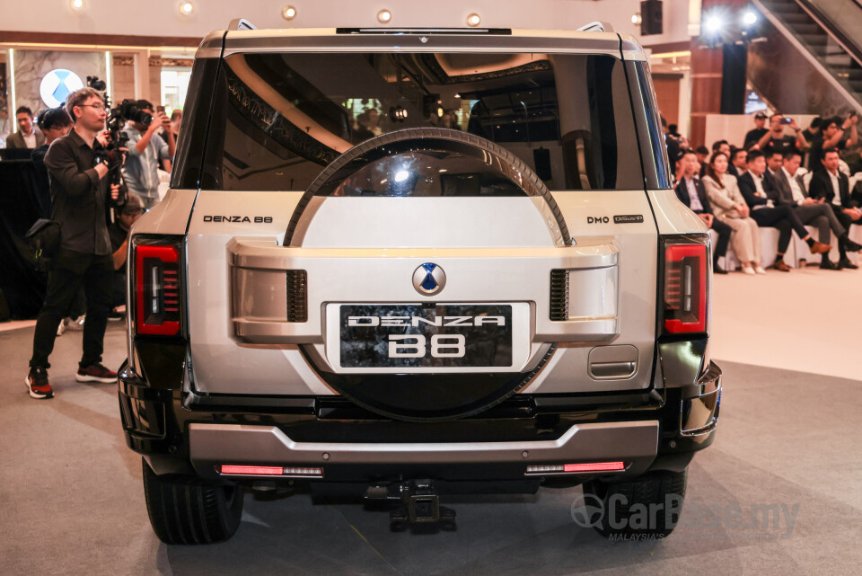 Denza B8 Mk1 (2026) Exterior