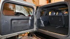 Denza B8 Interior photo