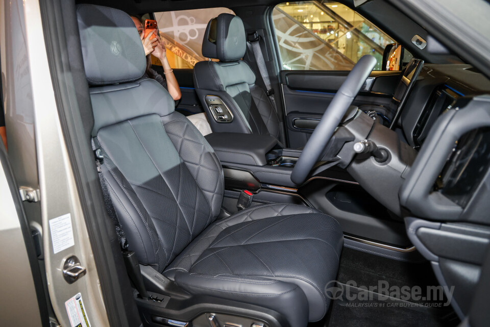 Denza B8 Mk1 (2026) Interior