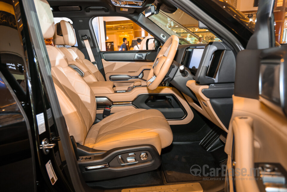 Denza B8 Mk1 (2026) Interior