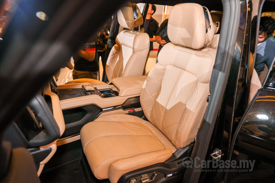 Denza B8 Mk1 (2026) Interior
