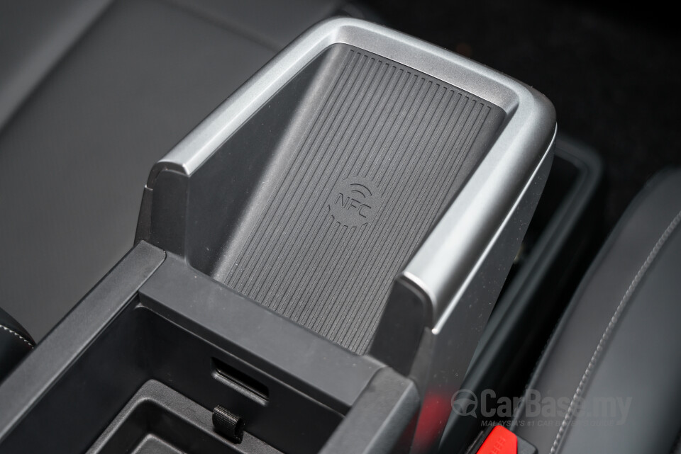 iCaur V23 Mk1 (2025) Interior