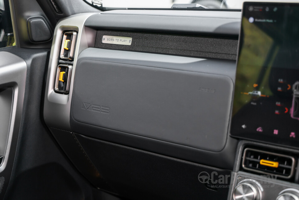 iCaur V23 Mk1 (2025) Interior