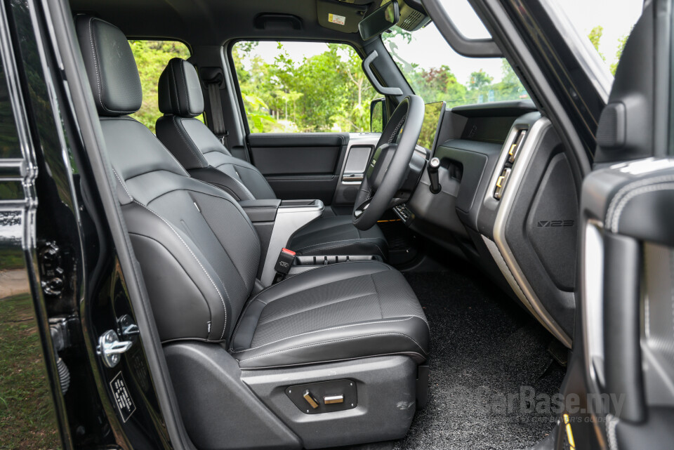 iCaur V23 Mk1 (2025) Interior