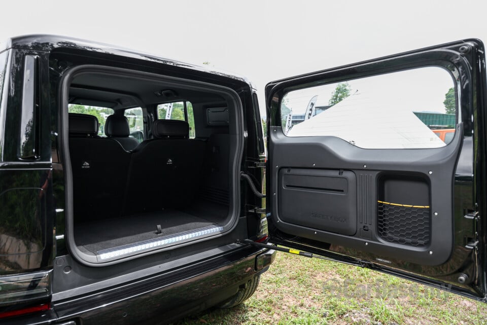 iCaur V23 Mk1 (2025) Interior
