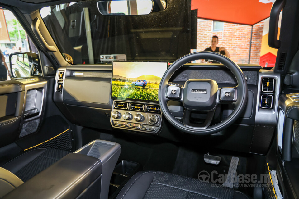 iCaur V23 Mk1 (2025) Interior