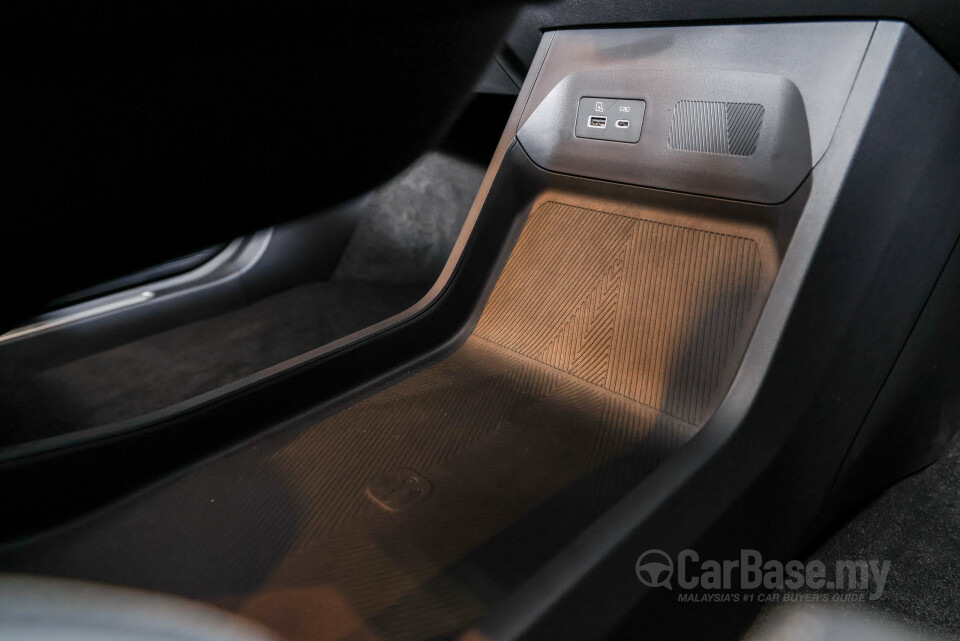 iCaur 03 Mk1 (2025) Interior