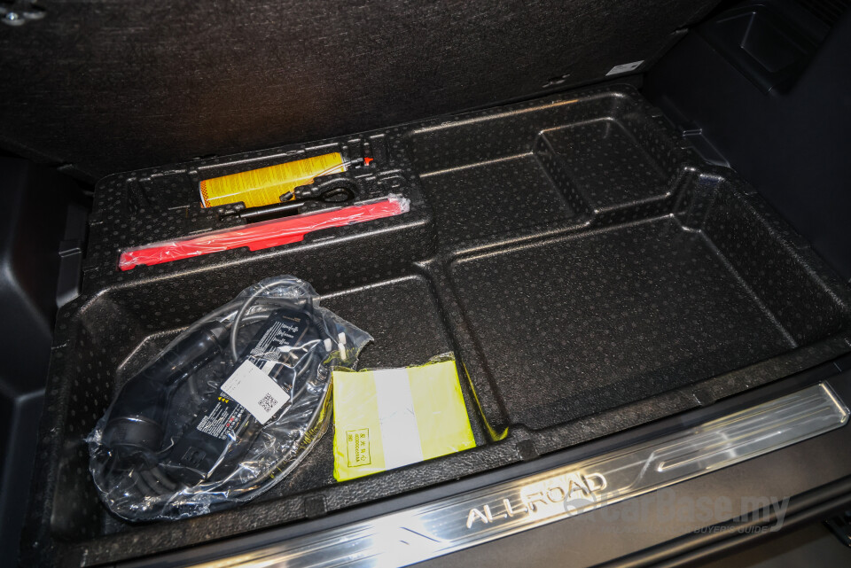 iCaur 03 Mk1 (2025) Interior